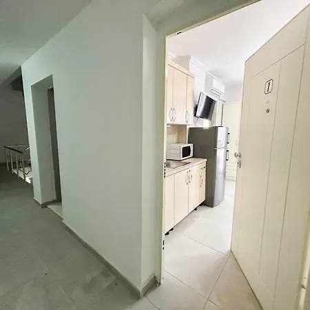 Apartmán Garsoniere 1076 *