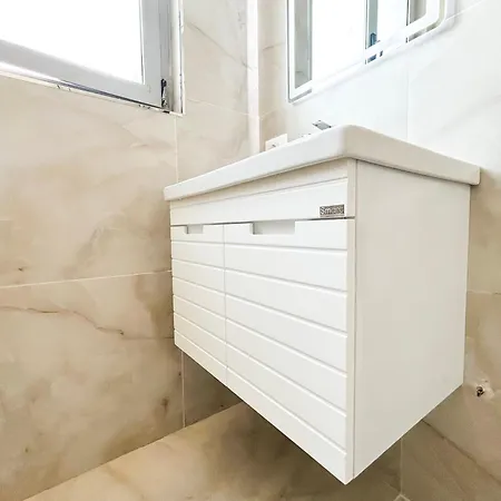 Apartment Garsoniere 1076