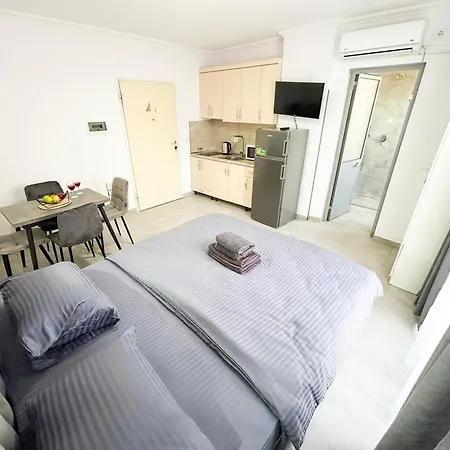 Garsoniere 1076 Apartment