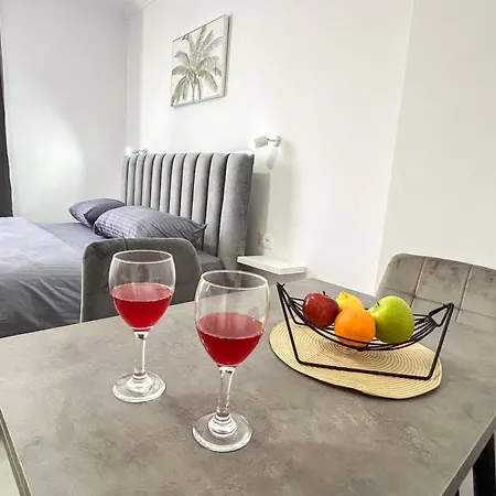 Garsoniere 1076 Apartment Durres